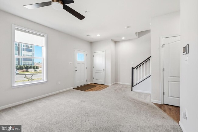 Building Photo - 5820 Imperial Dr