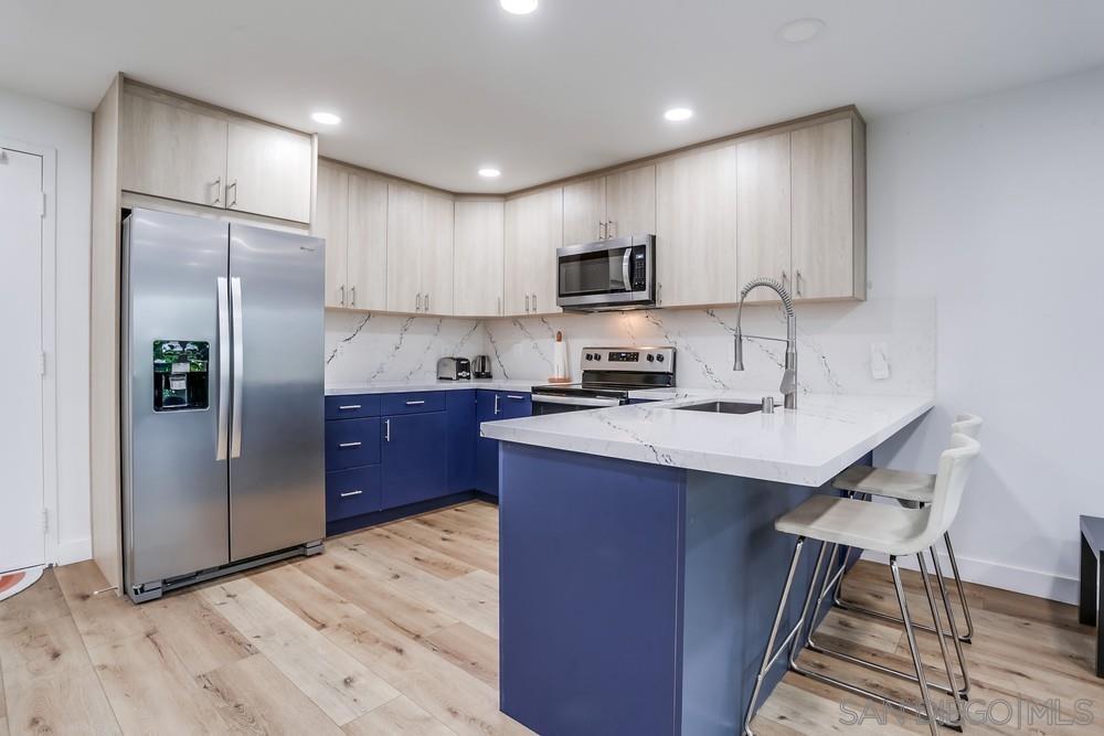 Foto principal - 8308 Regents Rd