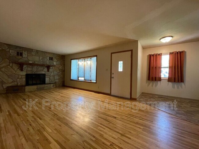 Foto del edificio - 717 52nd St S