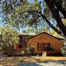 Building Photo - 3610 Springbrook St