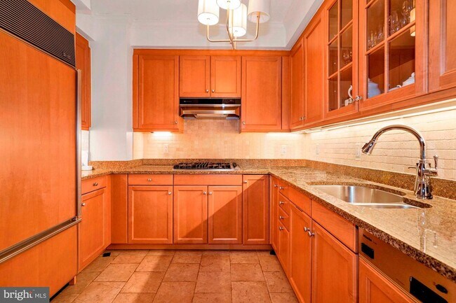 Building Photo - 1111 23rd St NW