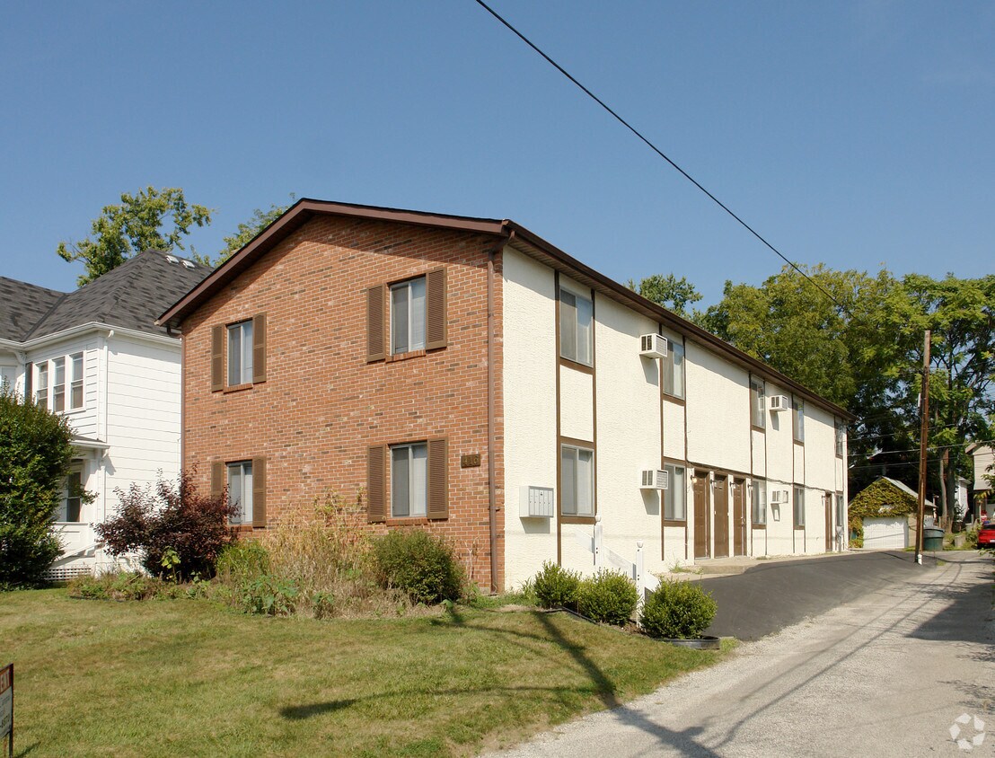 Primary Photo - 416 Wyandotte Ave