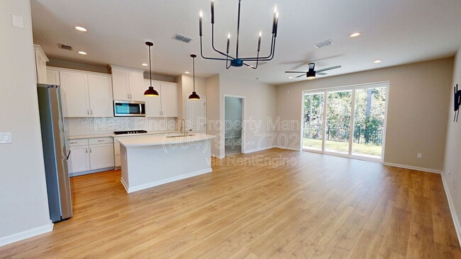 Building Photo - 389 Charlie Way