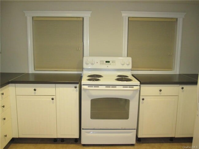 Building Photo - 100 Piermont Ave