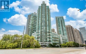 Building Photo - 220 Burnhamthorpe Rd W