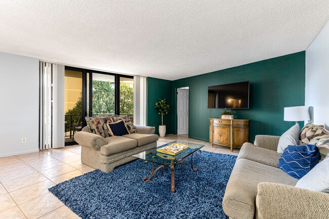 Building Photo - 2800 N Ocean Dr