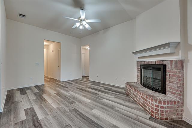 Building Photo - 235 Lake Texoma Dr