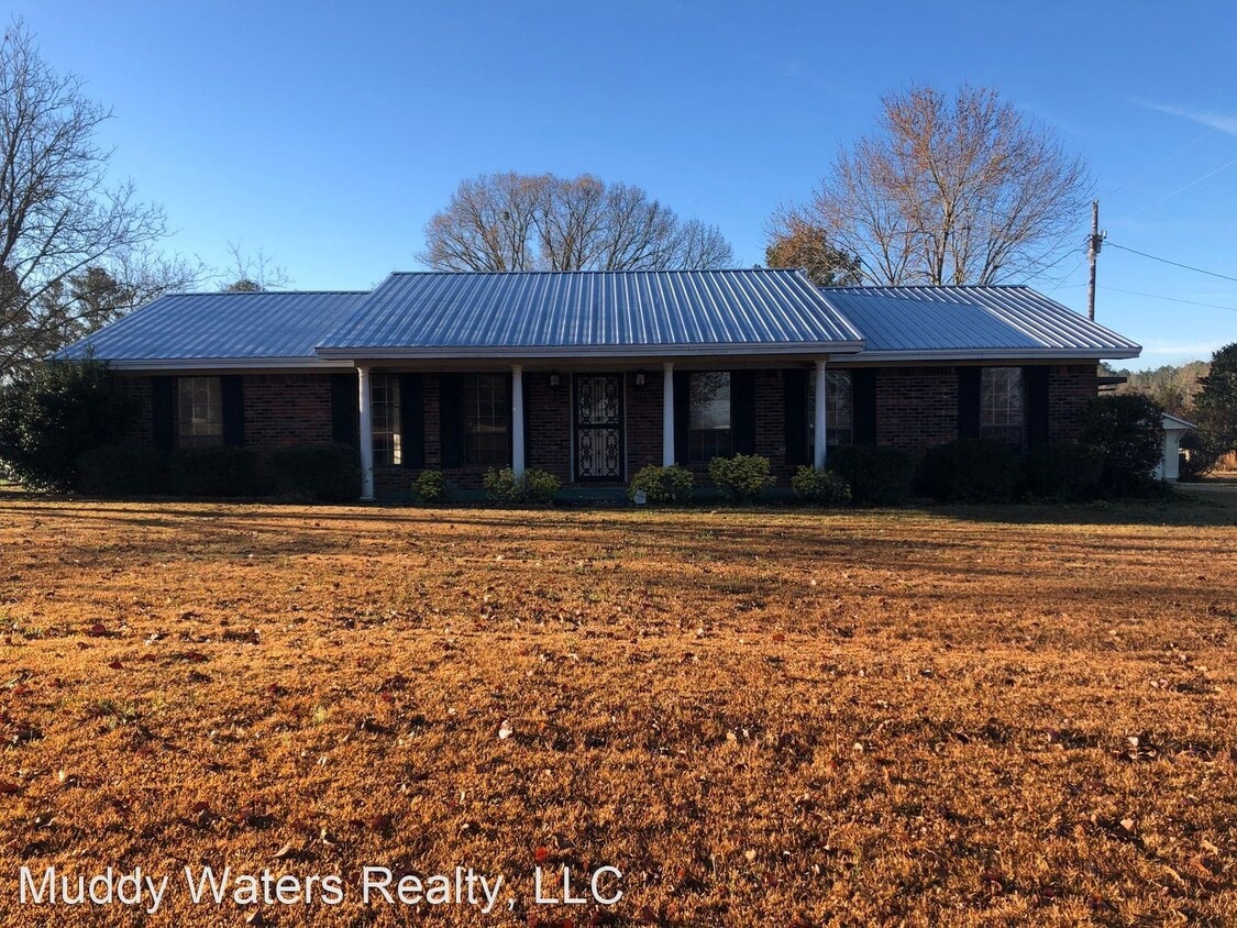 Primary Photo - 4 br, 2.5 bath House - 349 CR 506