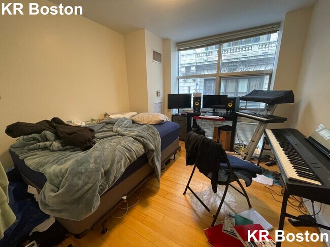 Building Photo - 38 Boylston St