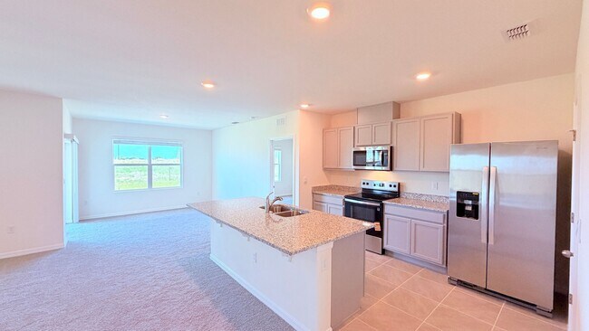 Foto del edificio - Brand New 3BR Home in Haines City | Washer & Dryer + HOA Community