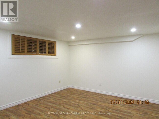 Building Photo - 62 Leisure Ln