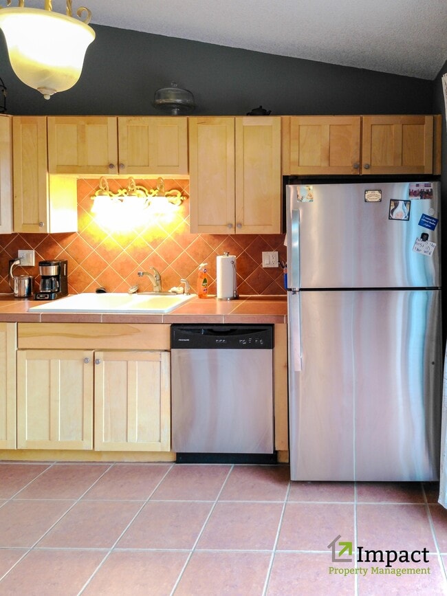 Building Photo - 5005 Sunbird Cliffs Dr