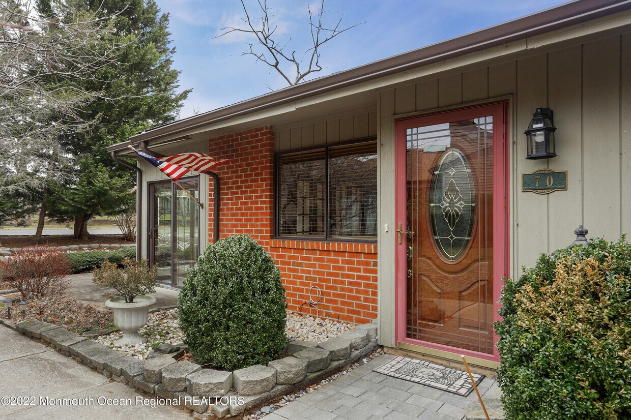 70 Ellsworth Ct, Red Bank, NJ 07701 House Rental in Red Bank, NJ