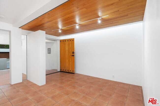 Foto del edificio - 1248 Bienveneda Ave