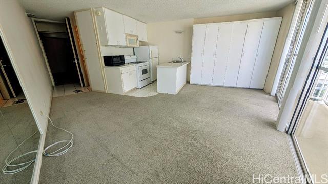 Foto principal - 750 Amana St