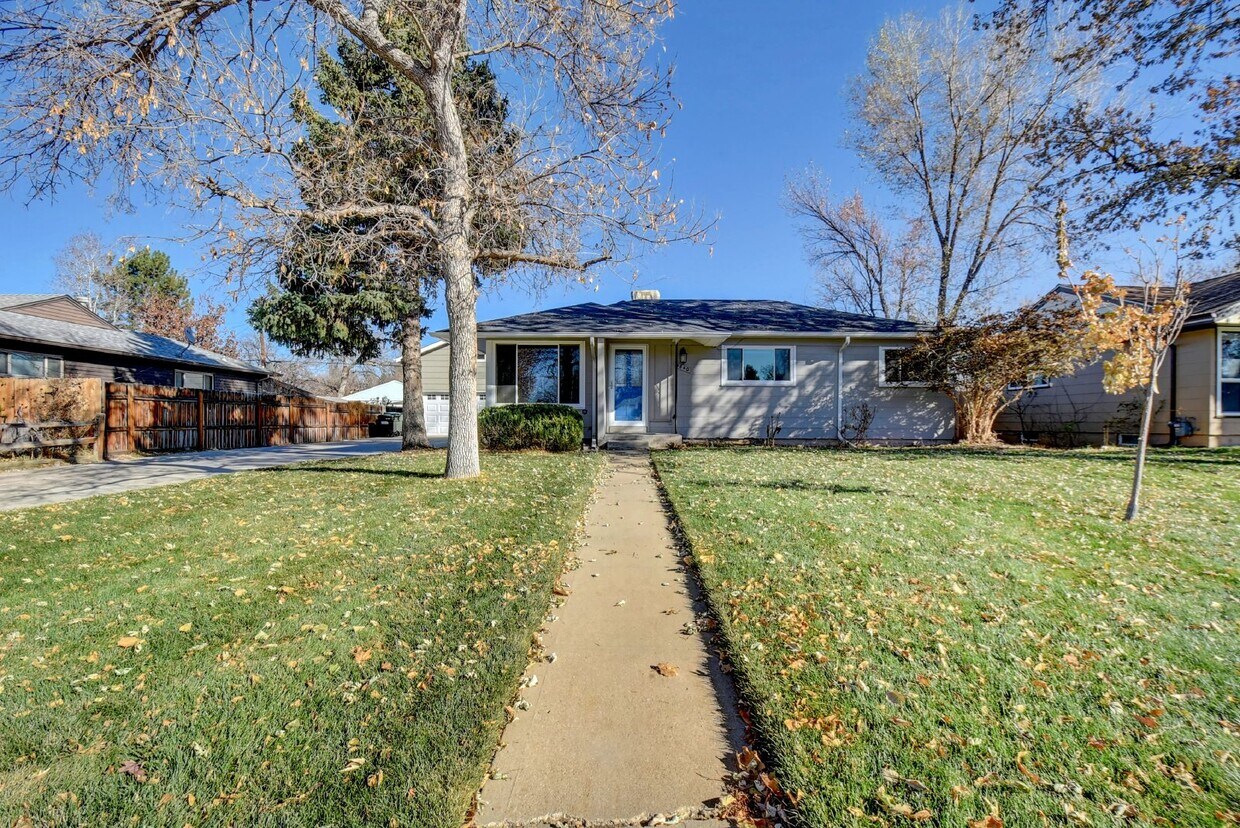 Primary Photo - 4840 S Pearl St