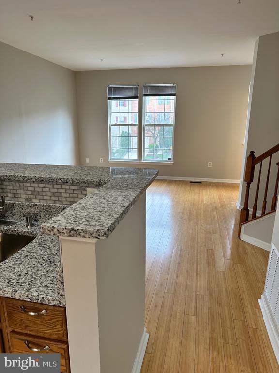 Foto del edificio - 3823 Meadow Trail Ln