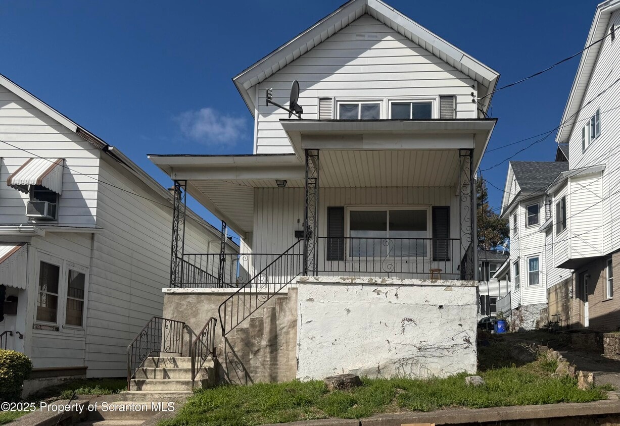 Foto principal - 154 S Sumner Ave