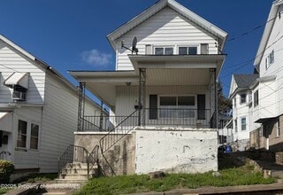 Building Photo - 154 S Sumner Ave