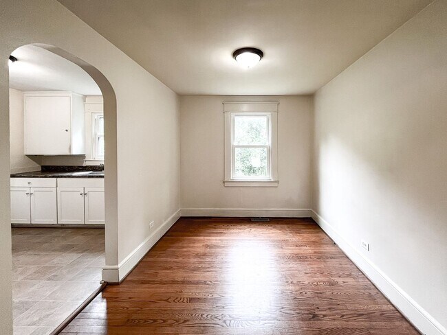 Building Photo - 2BD/1BA House in Locust Grove