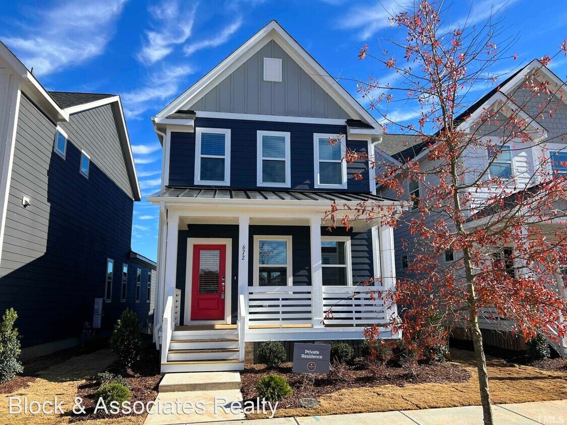 Primary Photo - 3 br, 2.5 bath House - 672 Vine Parkway