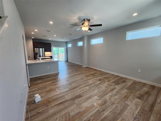 Building Photo - 9724 Evening Canopy Dr