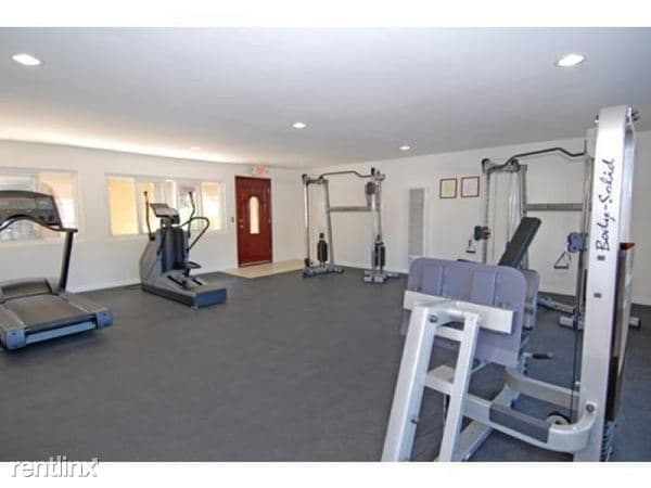 Building Photo - 3220 Altura Ave