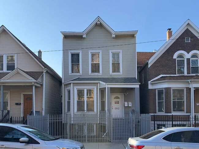 Foto del edificio - 4850 W North Ave