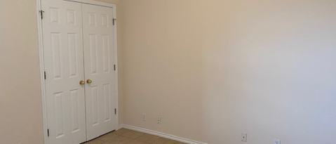 Foto del edificio - 2863 Southampton Way