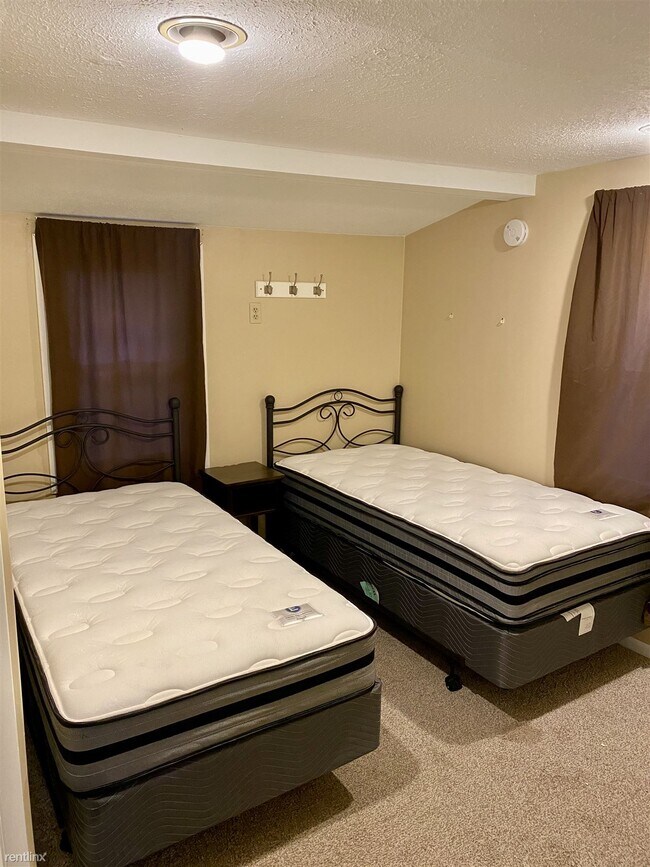 Building Photo - 2 br, 1 bath House - 6239 W Reynolds Rd