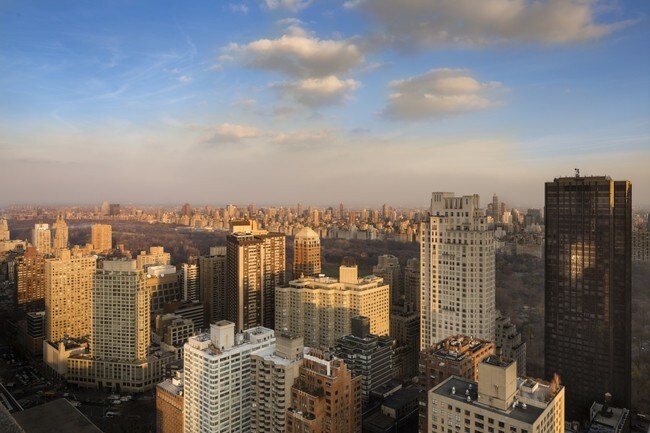 Foto del edificio - 124 West 60th Street