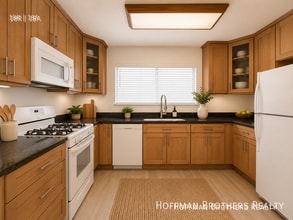Building Photo - 4860 Van Noord Ave