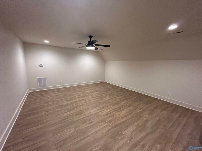 Foto del edificio - 3606 Briarwood Ln