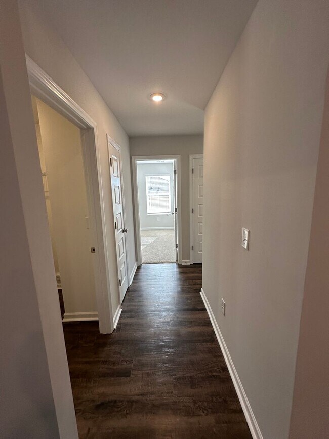 Building Photo - Three Bedroom | Two Bath Home in Camden Park