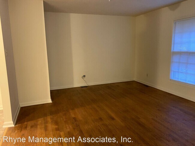 Building Photo - 3 br, 1.5 bath House - 562 Granite Street