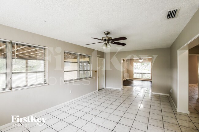Foto del edificio - 4896 NW 6th Ct