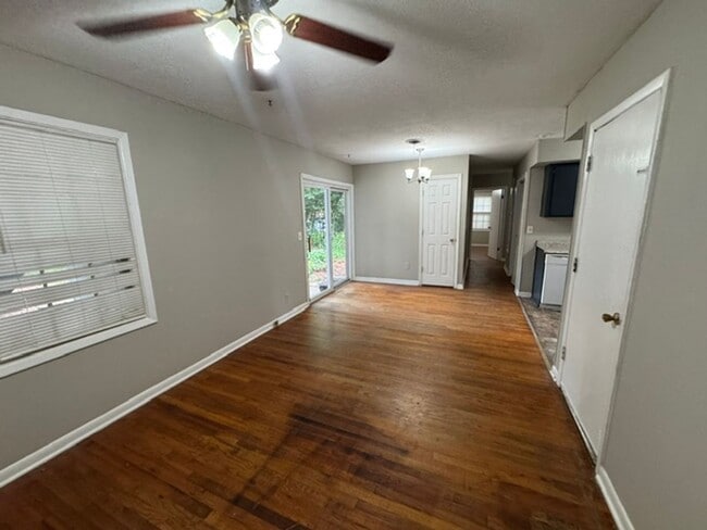 Building Photo - 1444 Waccamaw Dr