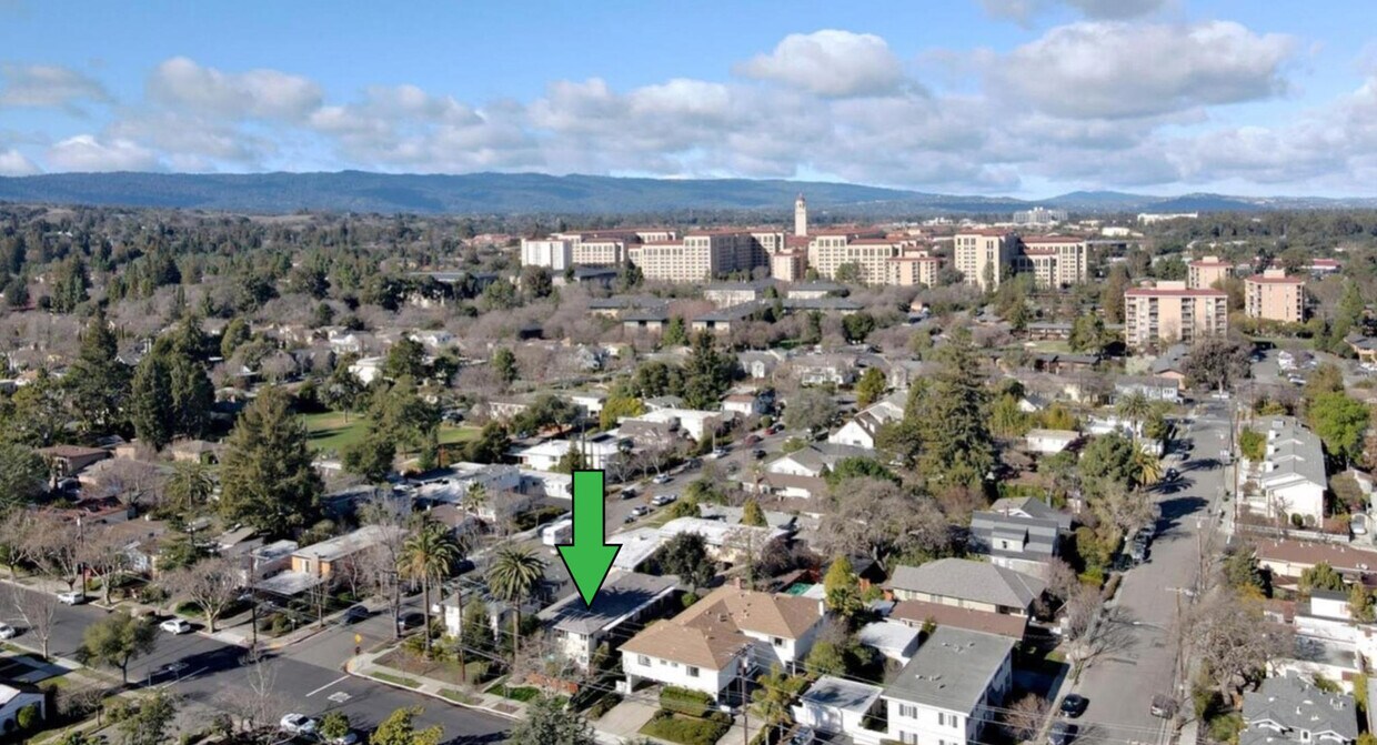 Foto del edificio - 664 College Ave