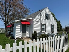 Building Photo - 1039 Brentwood Rd