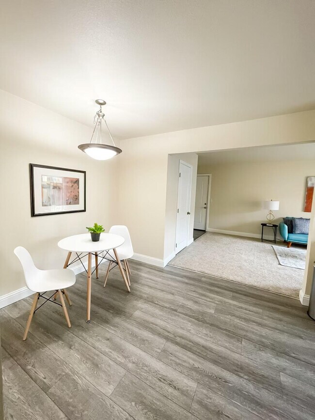 Foto del edificio - 12701 N Pennsylvania Ave