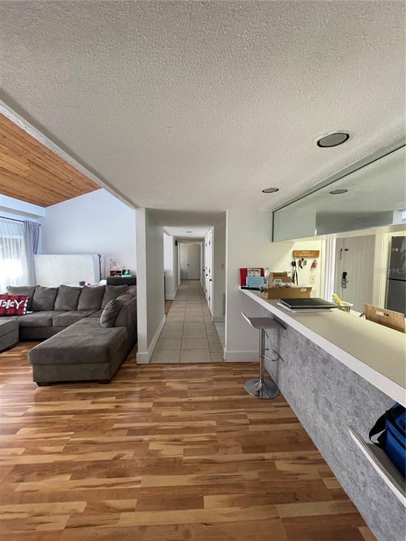 Building Photo - 3318 Camelot Dr