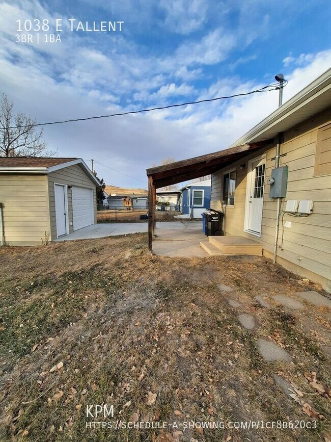 Building Photo - 1038 E Tallent-