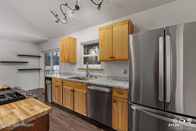 Foto del edificio - 40111 Frogberry Street