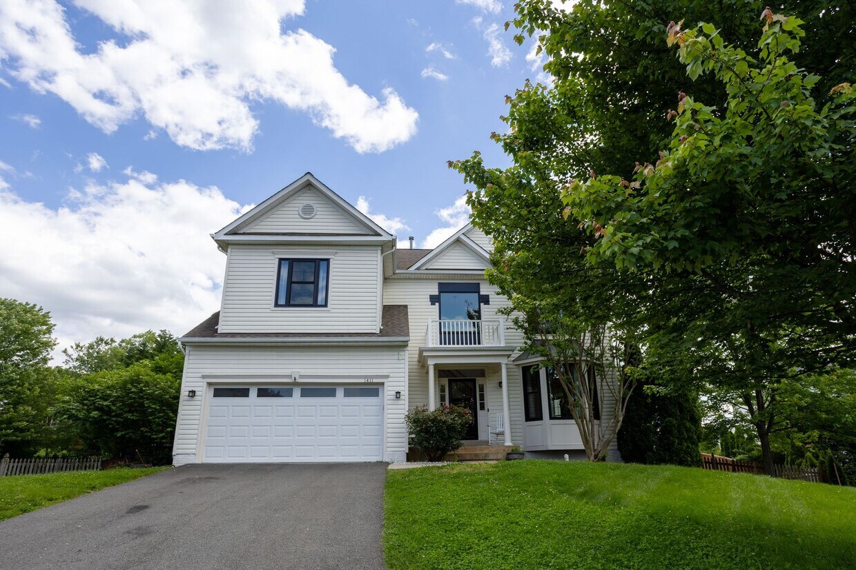 Foto principal - Coming Soon for Rent: Rare Opportunity in ...