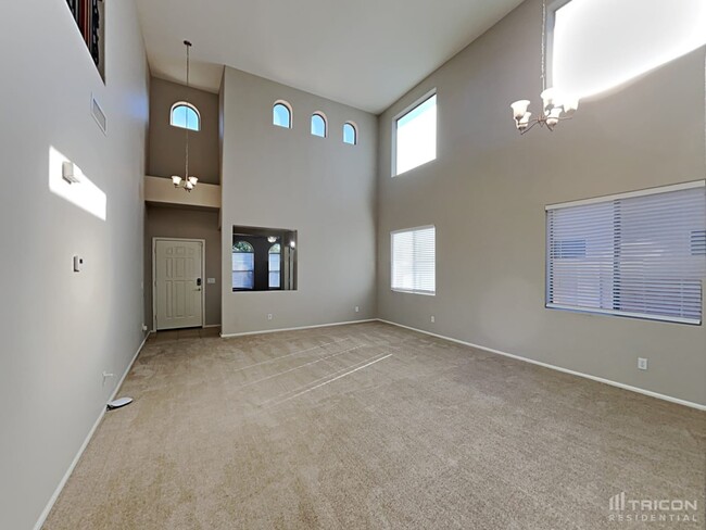 Building Photo - 22340 Dietz Dr