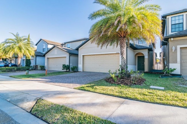 Building Photo - 2720 Garden Falls Dr