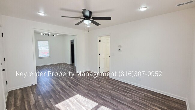 Foto del edificio - 2 Bed 1 Bath rare to rent!