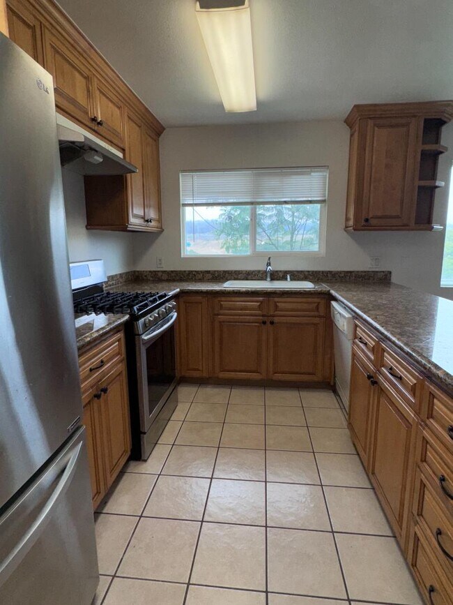 Foto del edificio - 4790 Sand Canyon Rd