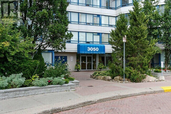 Photo du bâtiment - 3050 Ellesmere Rd