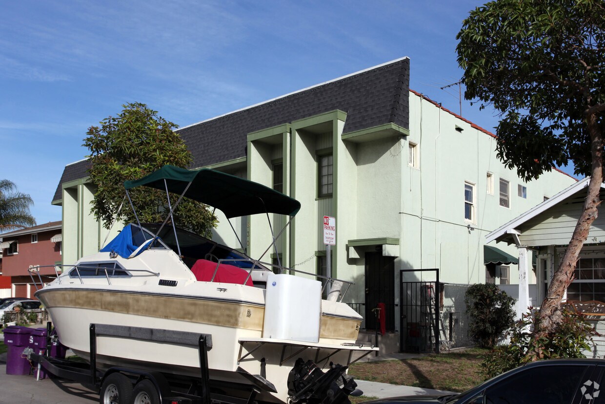 Building Photo - 830 Ohio Ave